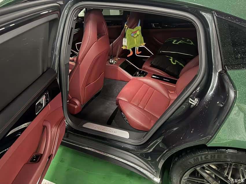Porsche Panamera, 2018 3