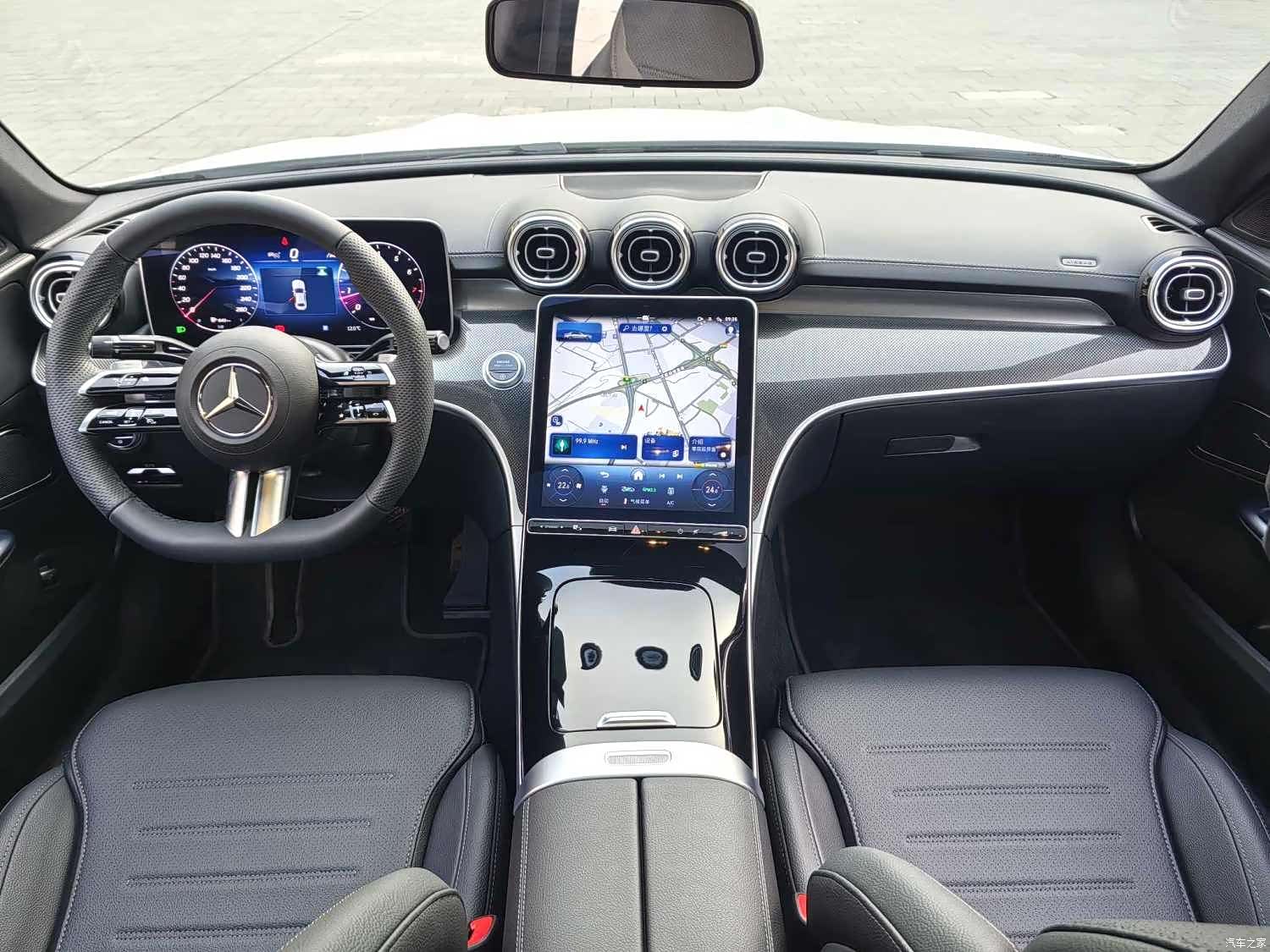 Mercedes-Benz C-Class, 2024 8