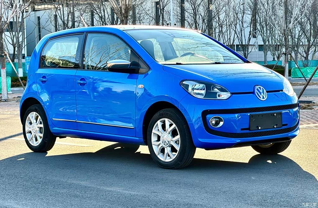 Volkswagen up, 2016 3