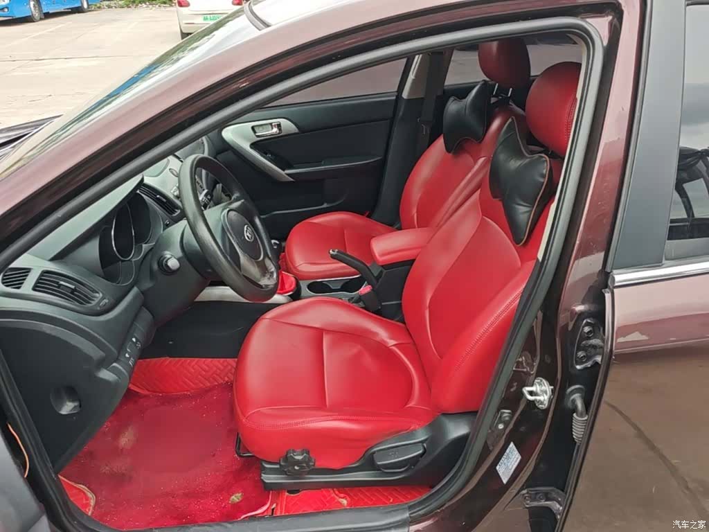 Kia GLS, 2014 15