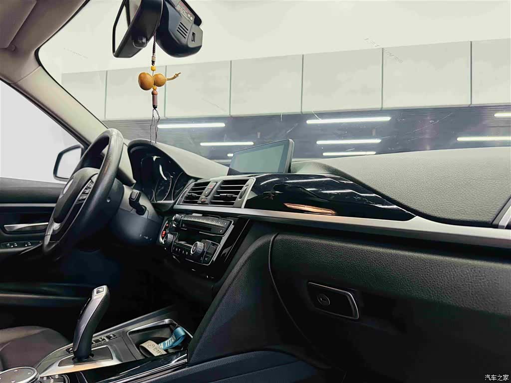 BMW 3 Series, 2017 30