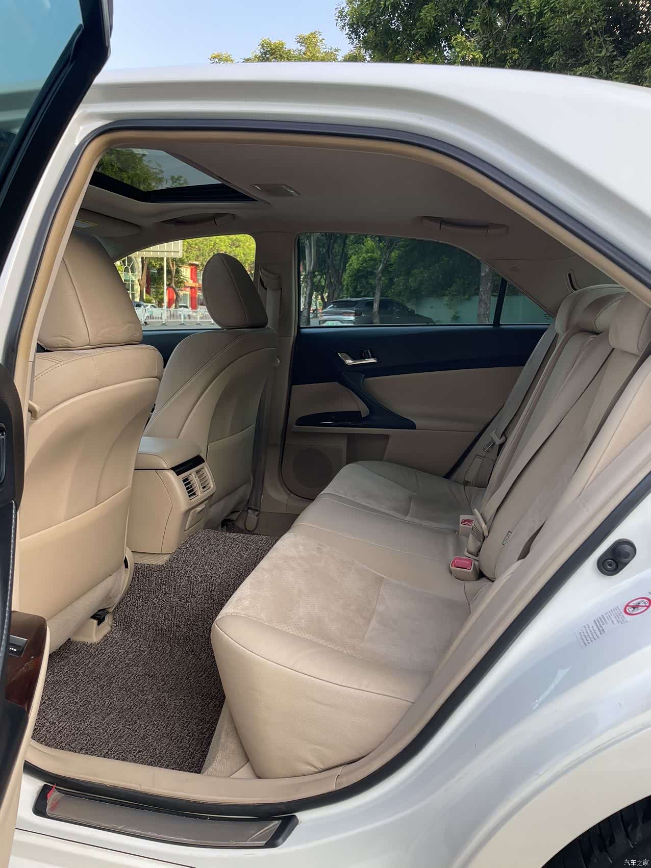 Toyota 2.5V, 2011 все фото