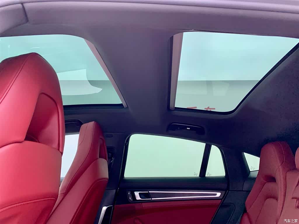 Porsche Panamera, 2023 28