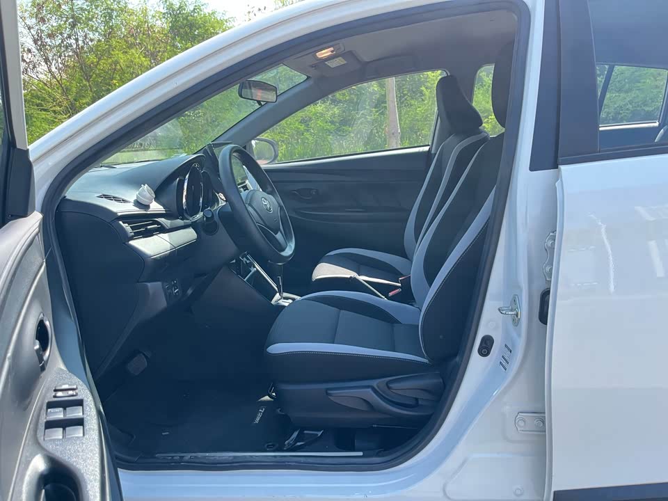 Toyota YARiS L Zhixuan