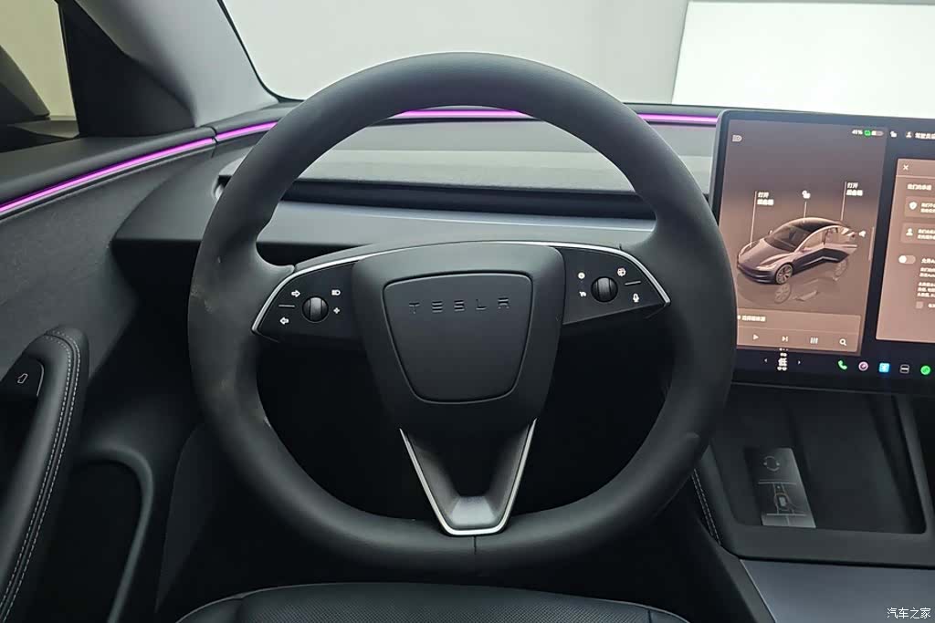 Tesla Model 3, 2025 15