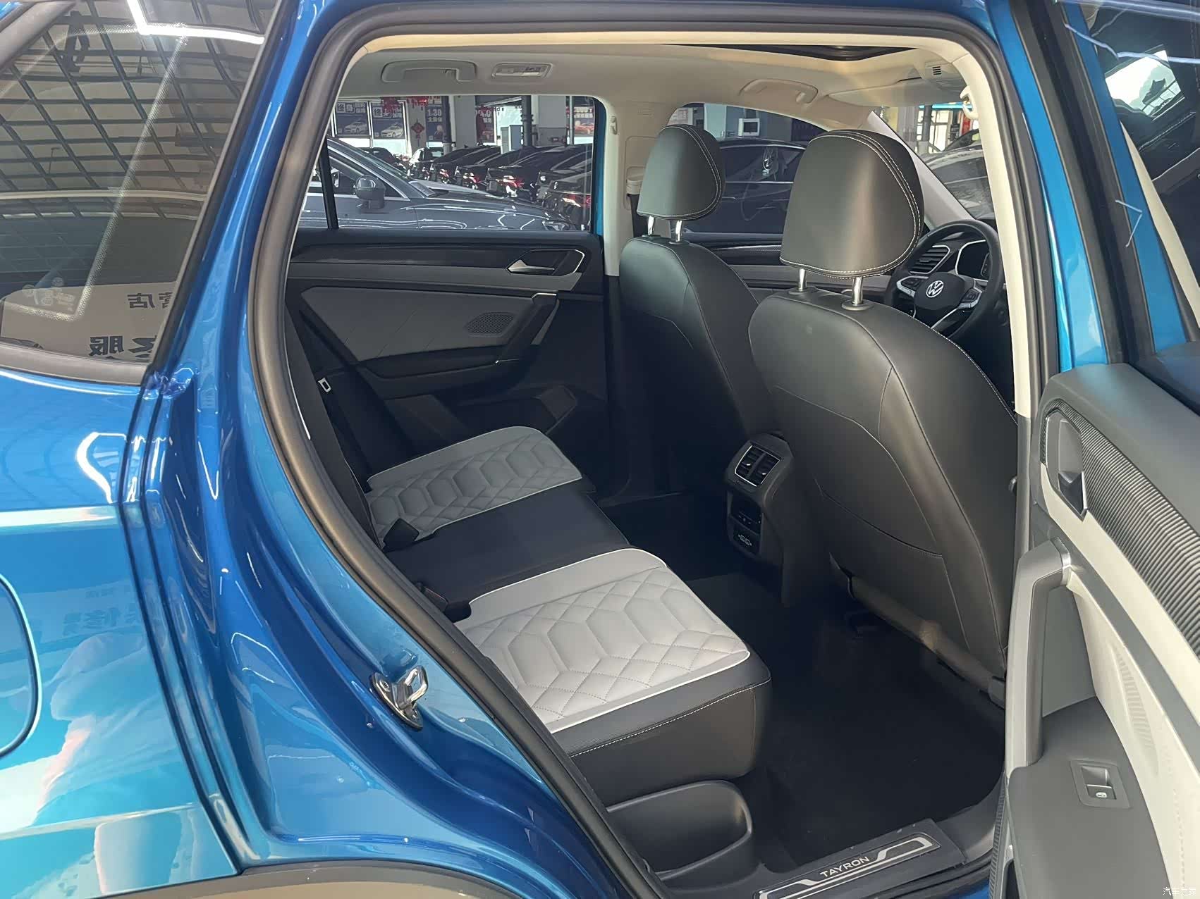 Volkswagen Tayron, 2023 11
