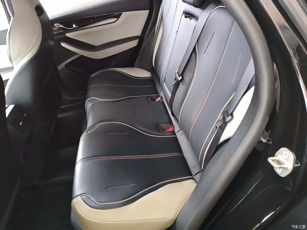 BYD Qin, 2022 13
