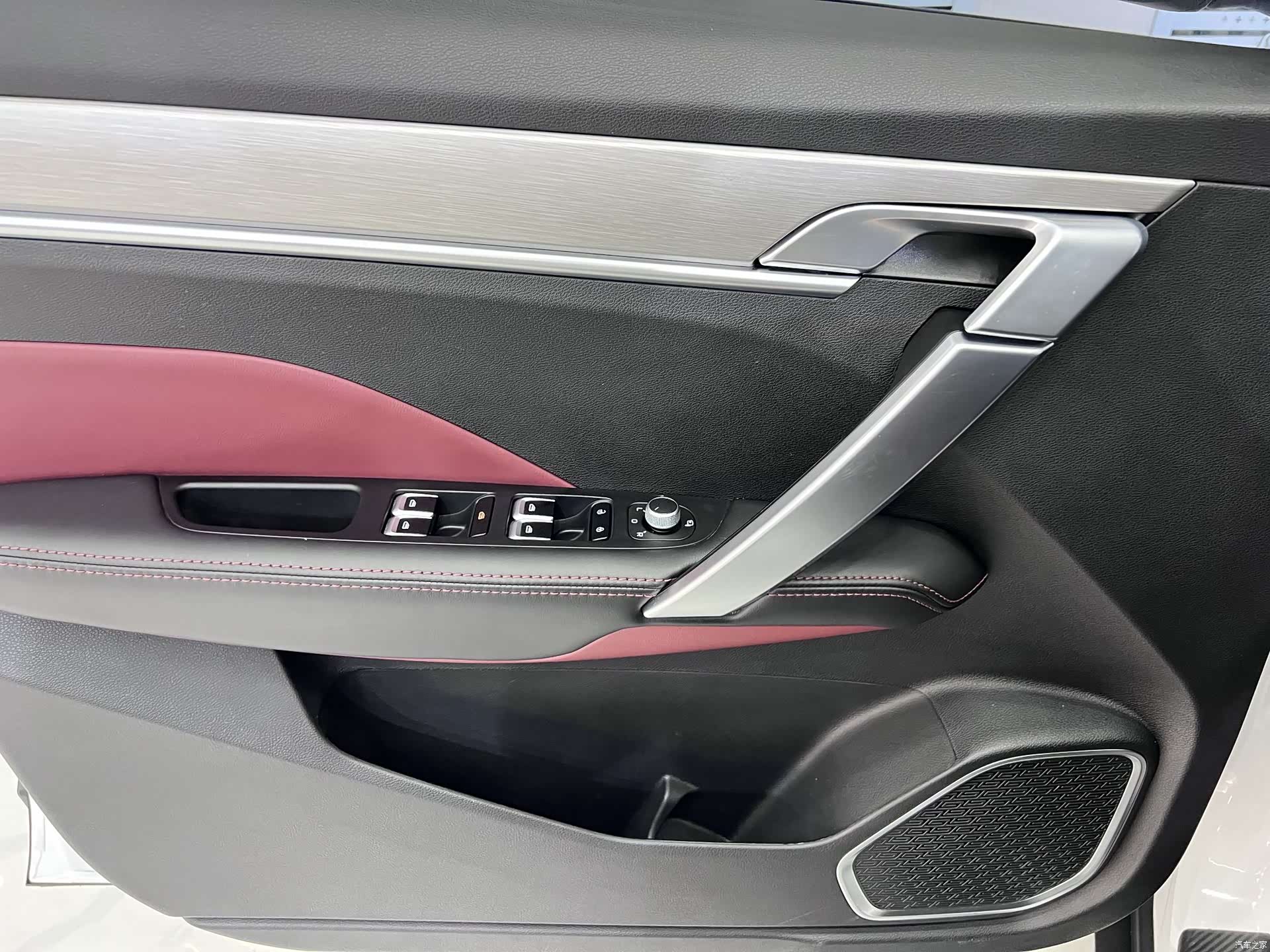 Geely Coolray, 2023 8