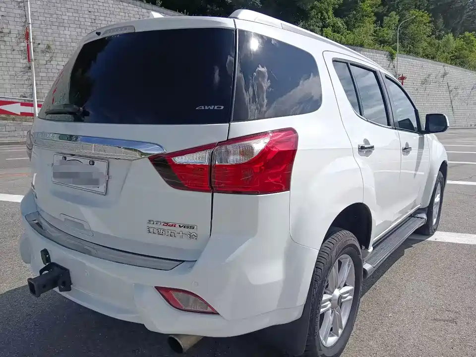 Isuzu mu-X Shepherd Ranger