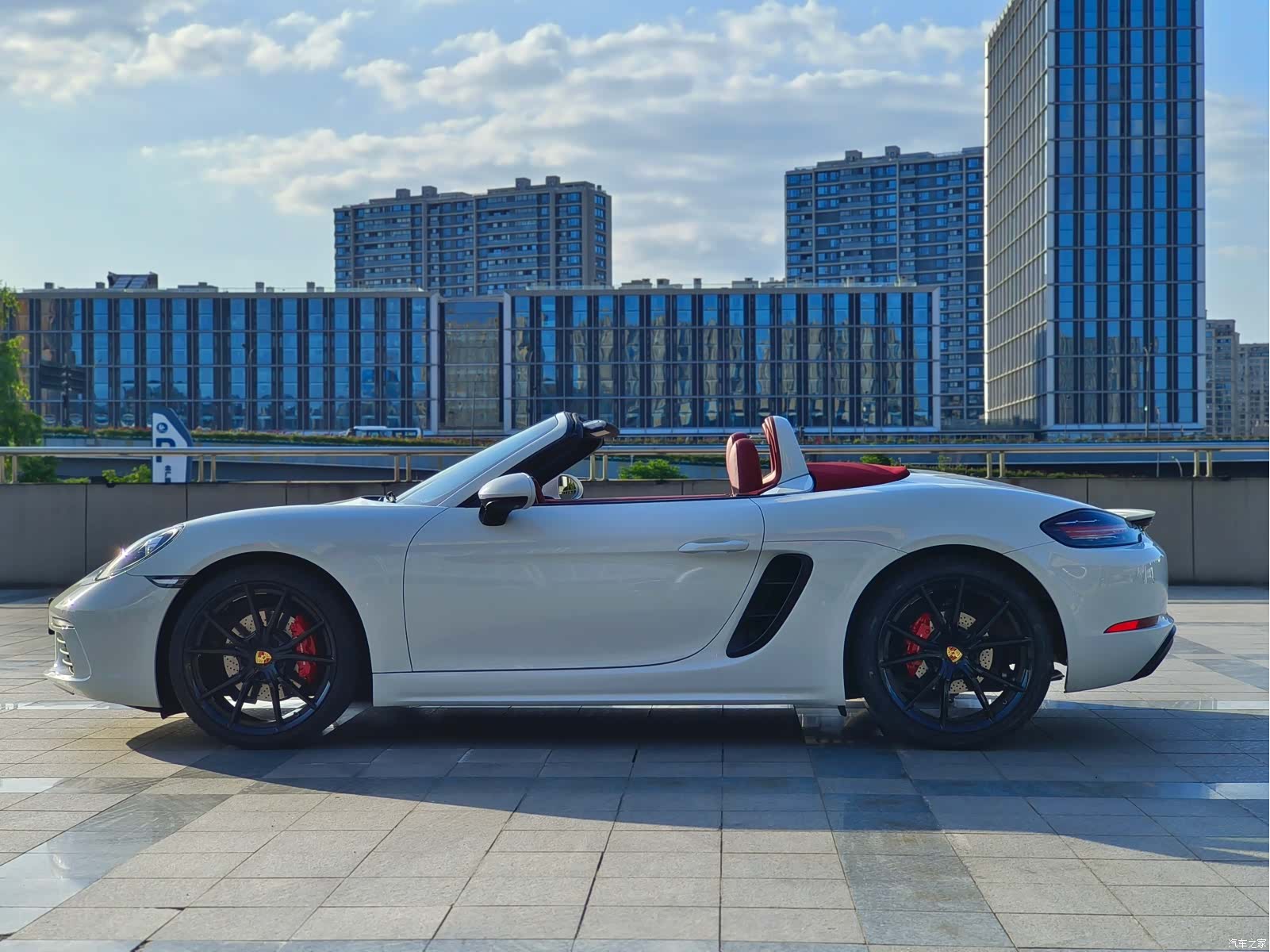 Porsche Boxster, 2025 4