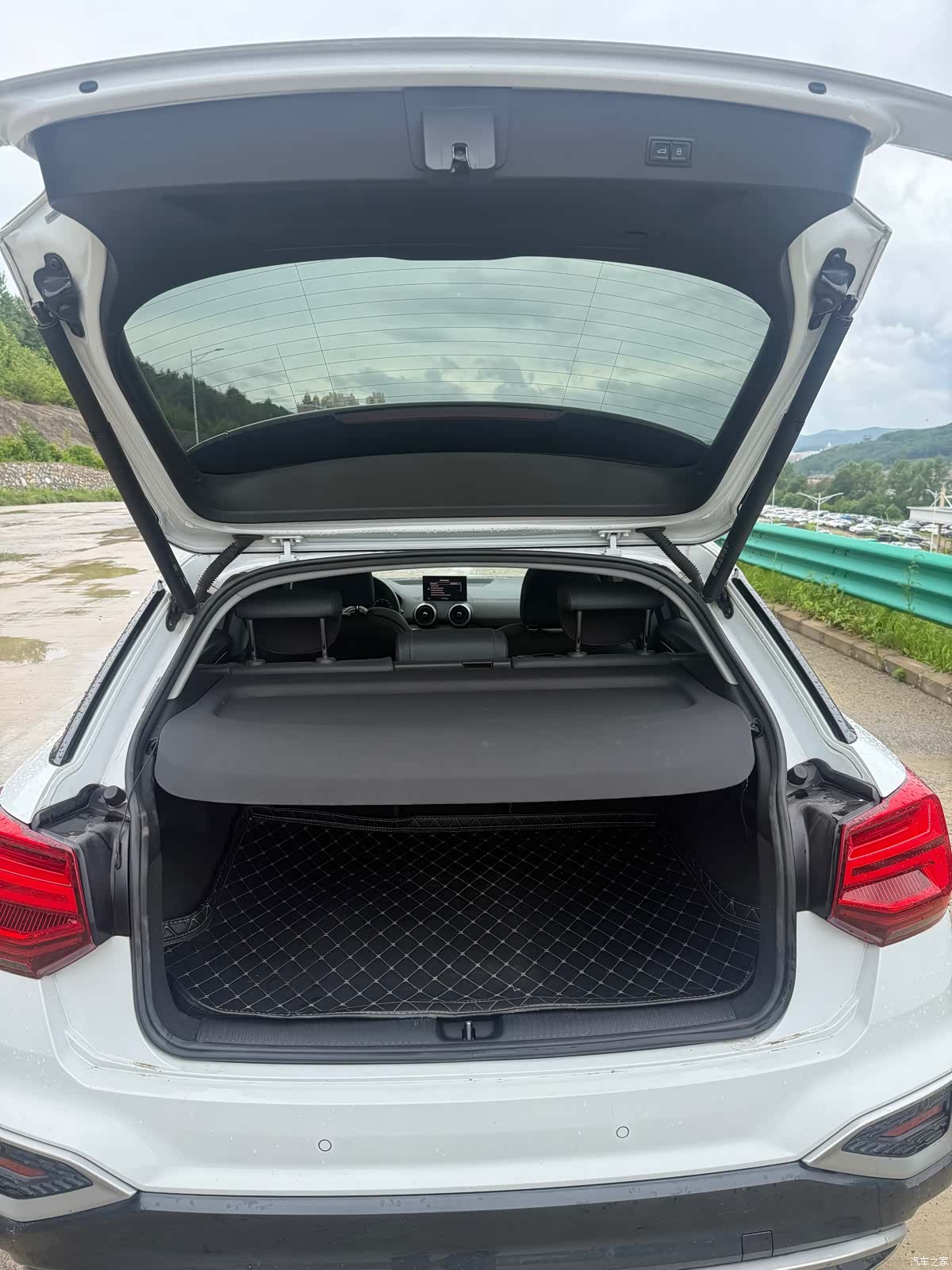 Audi Q2L, 2022 12