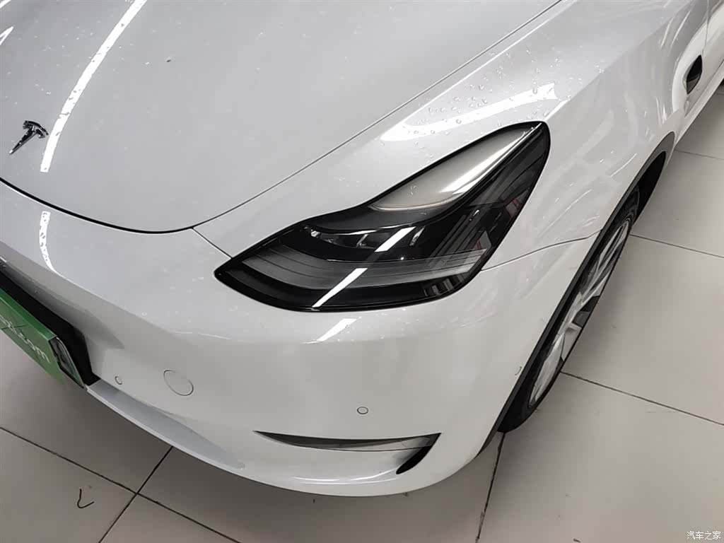 Tesla Model Y, 2021 24