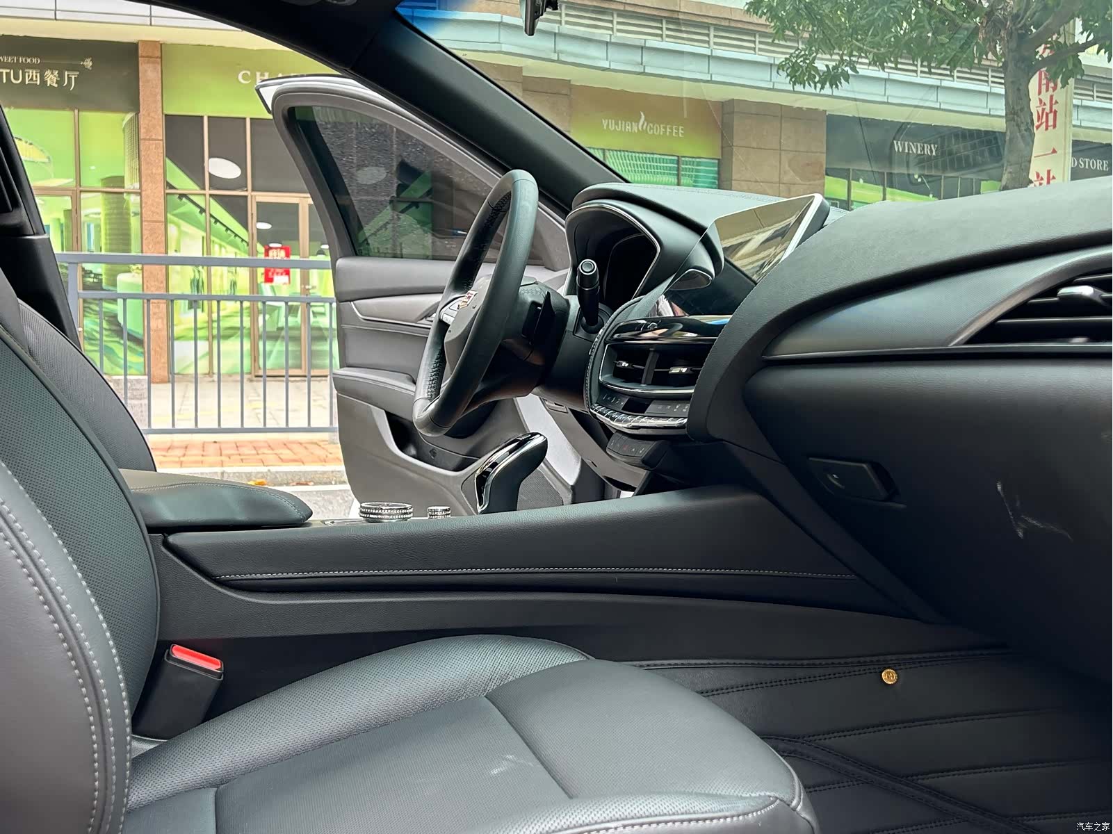 Cadillac CT5, 2023 12
