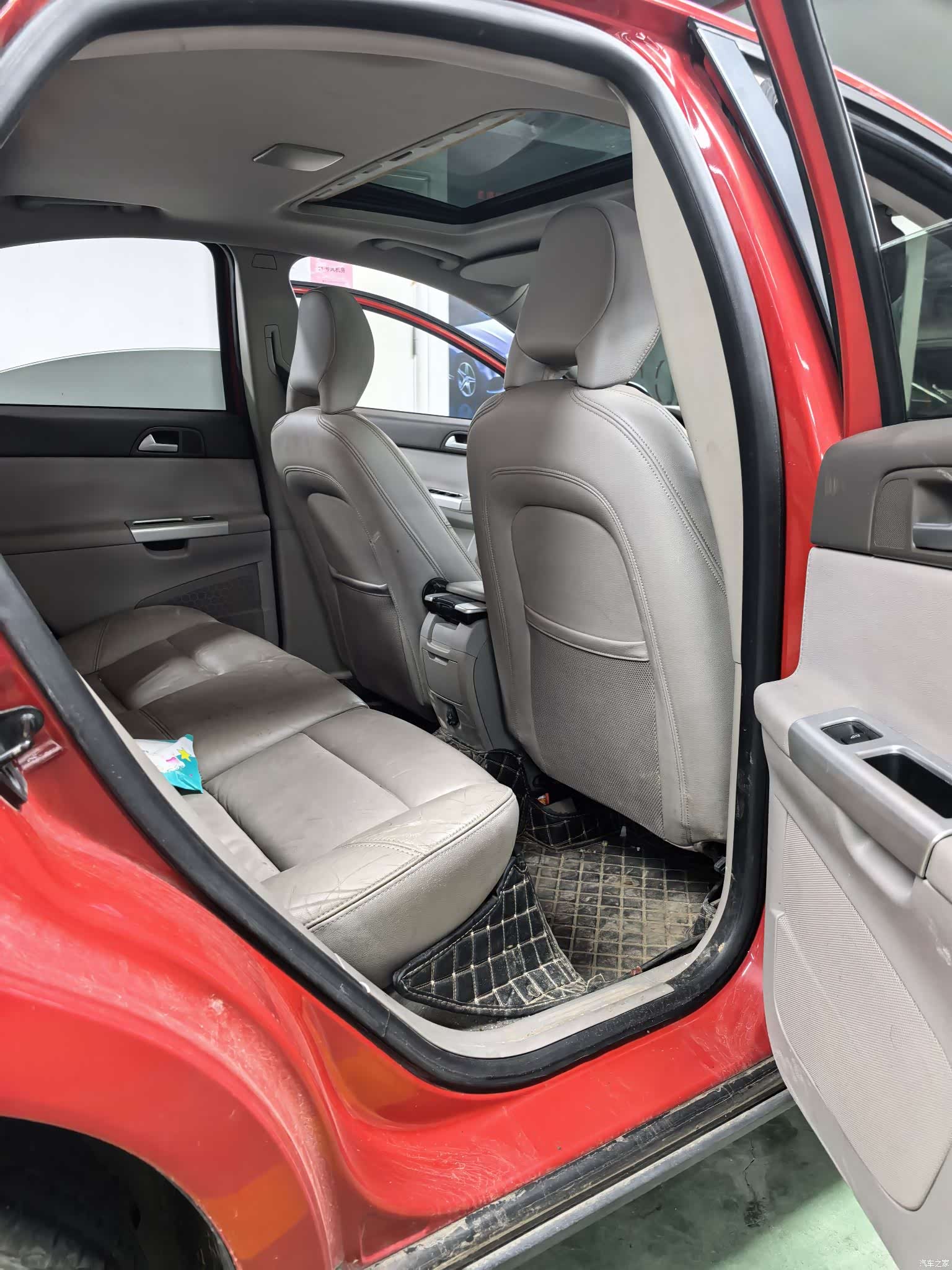 Volvo S40, 2011 8