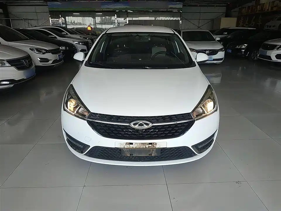 Chery Arrizo 5
