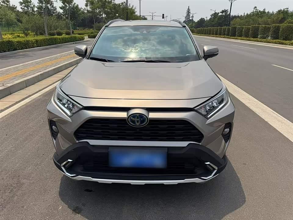 Toyota RAV4 Rongfang