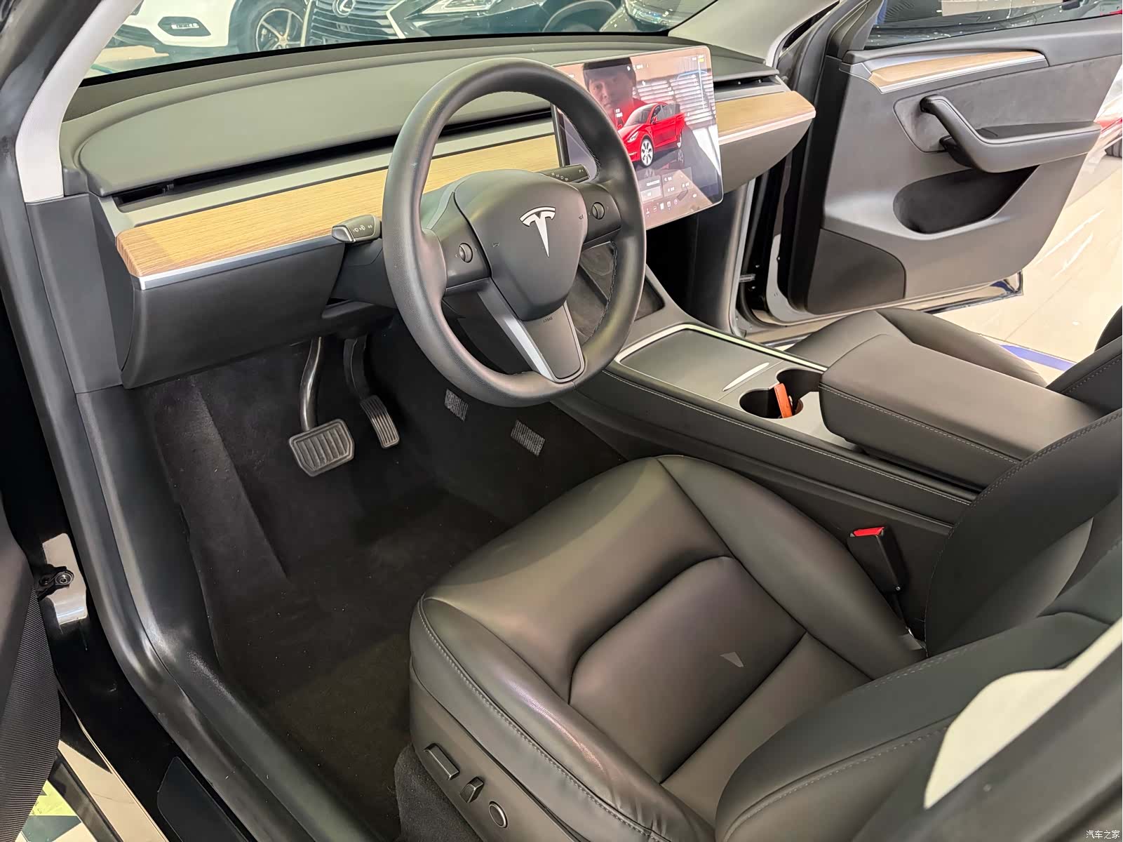 Tesla Model Y, 2022 8