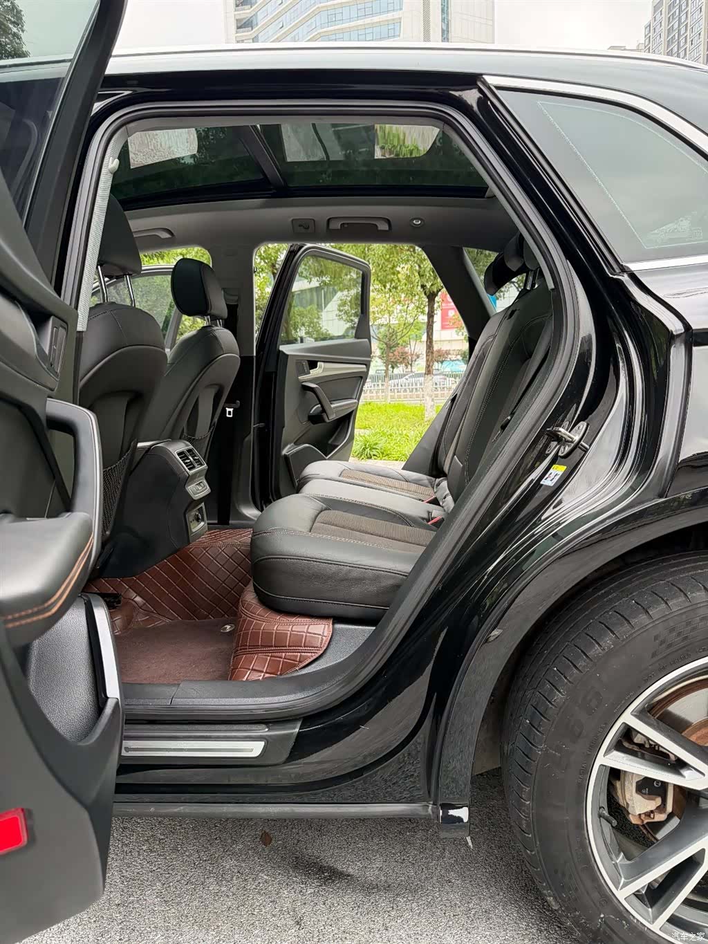 Audi Q5L, 2019 12