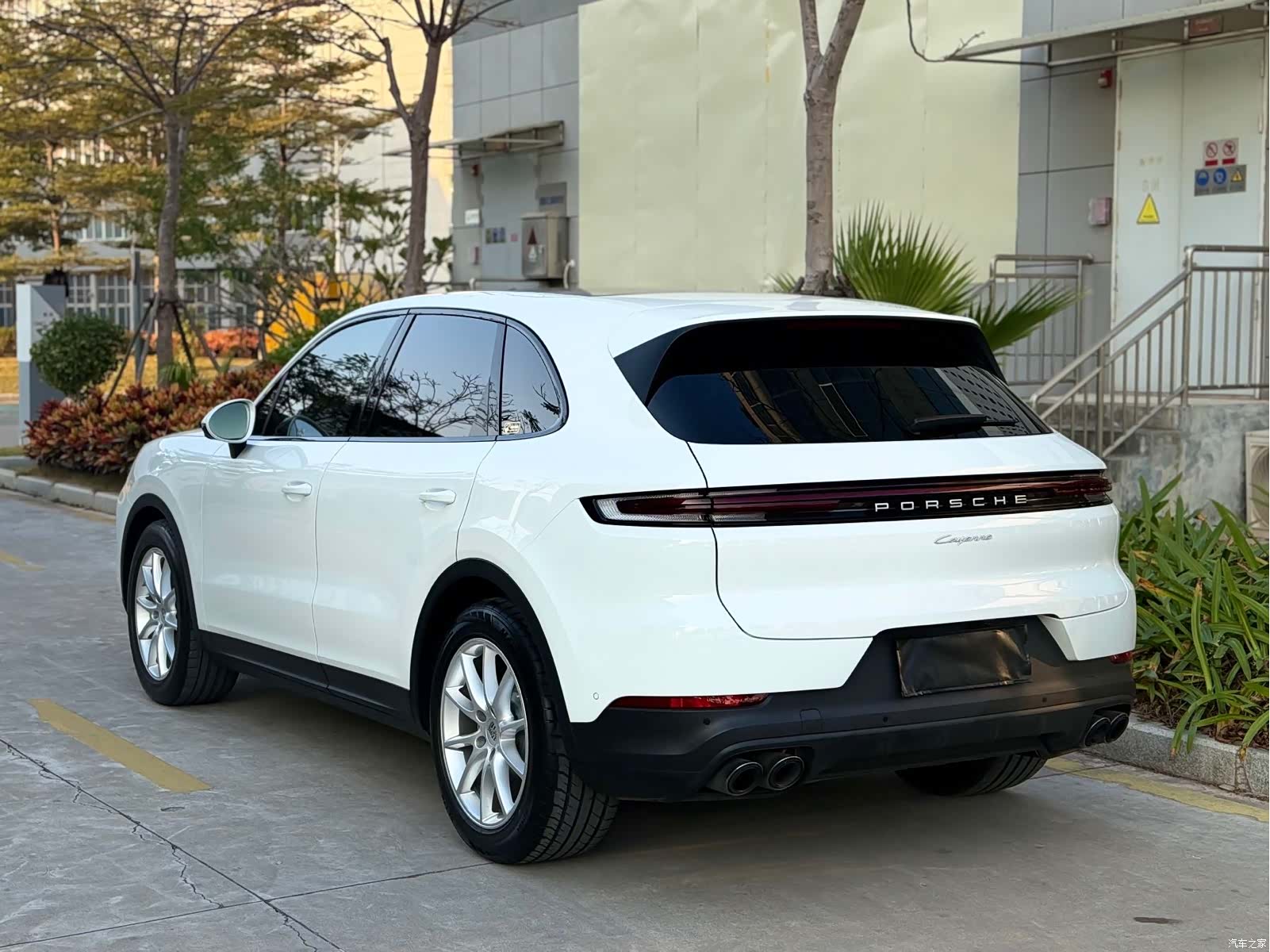 Porsche Cayenne, 2024 4
