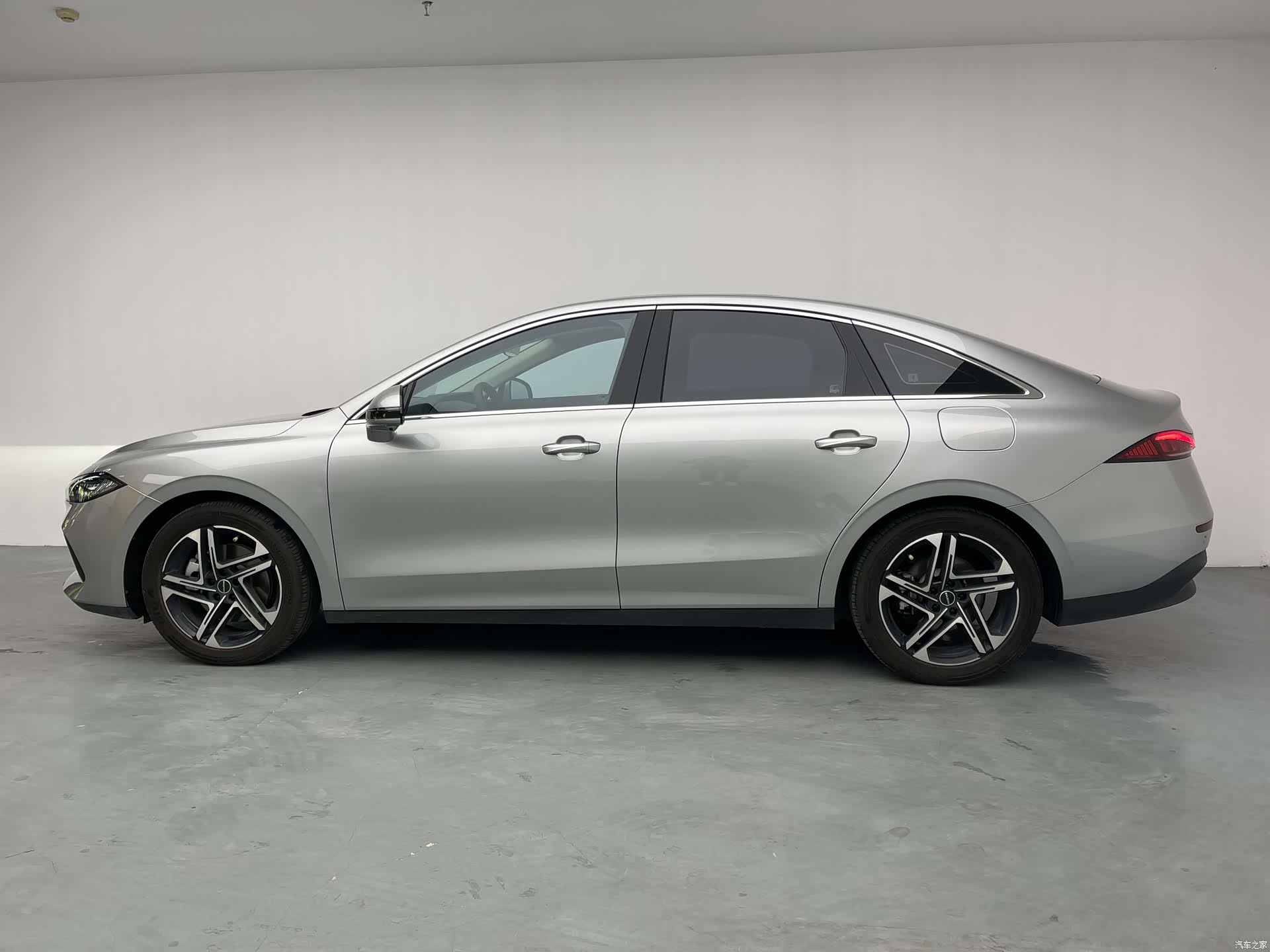 Roewe D7, 2024 7