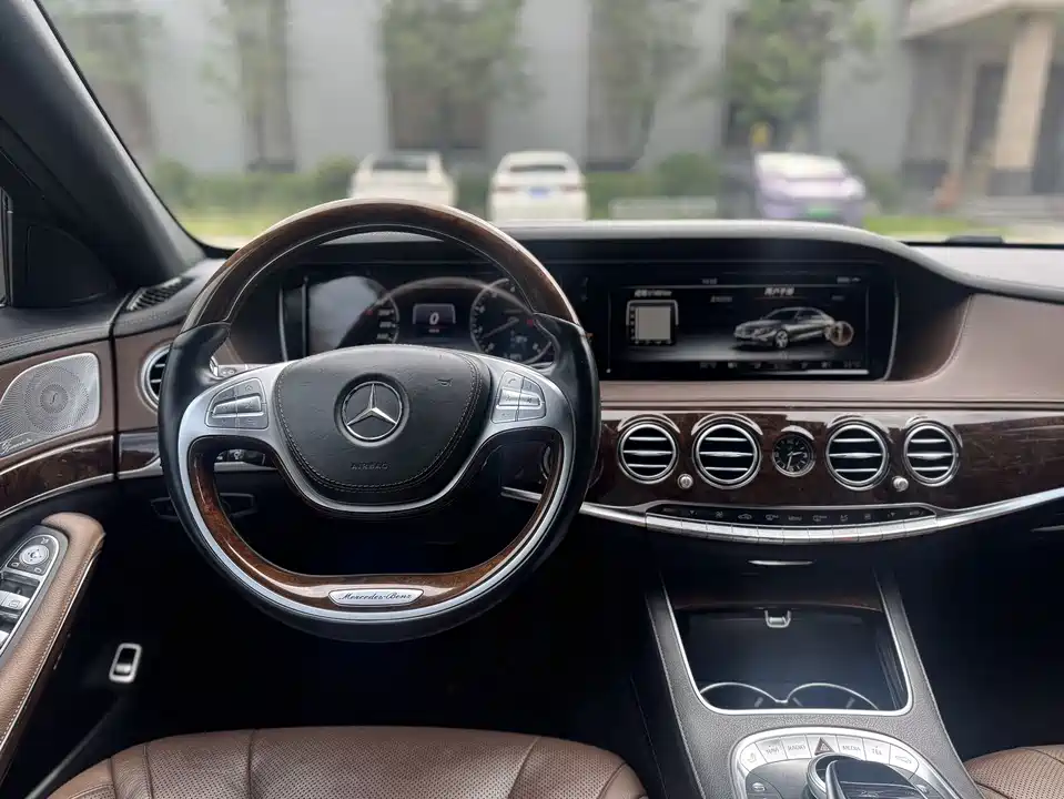 Mercedes-Benz S-class Mercedes-Benz S-class