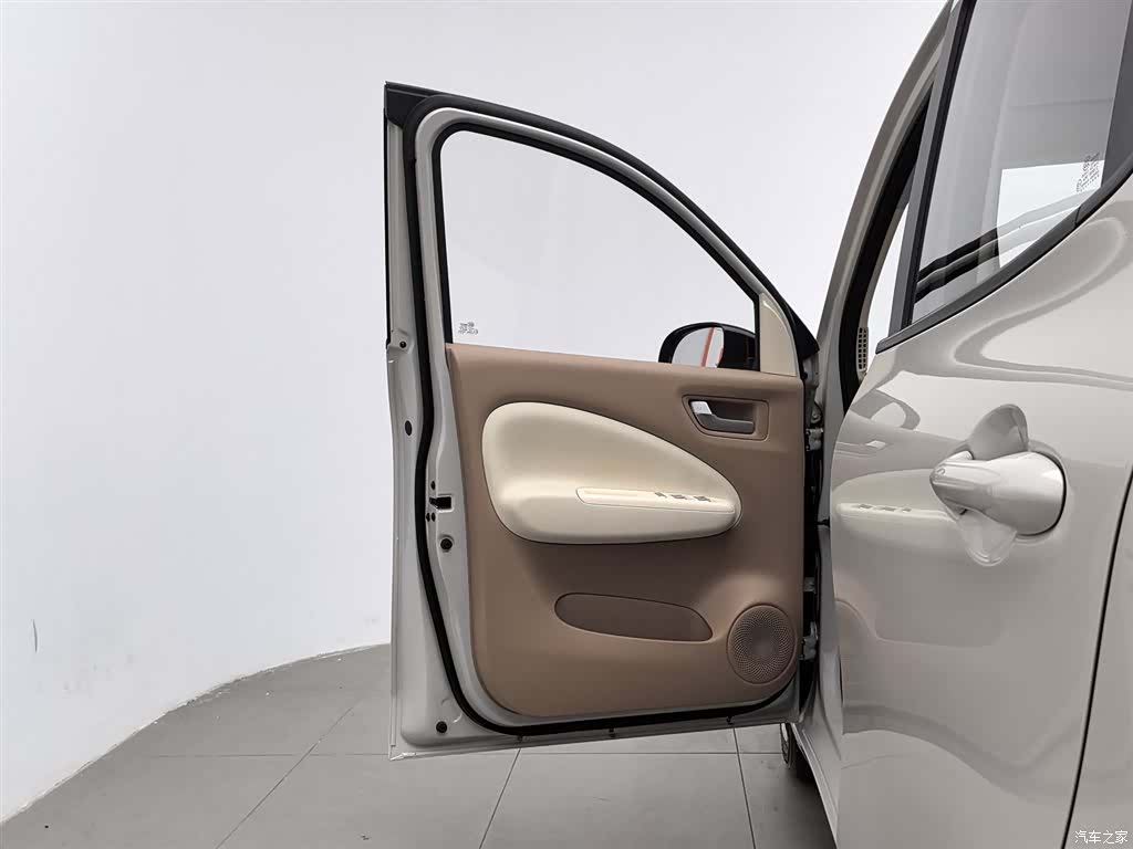 Wuling MINIEV, 2025 8