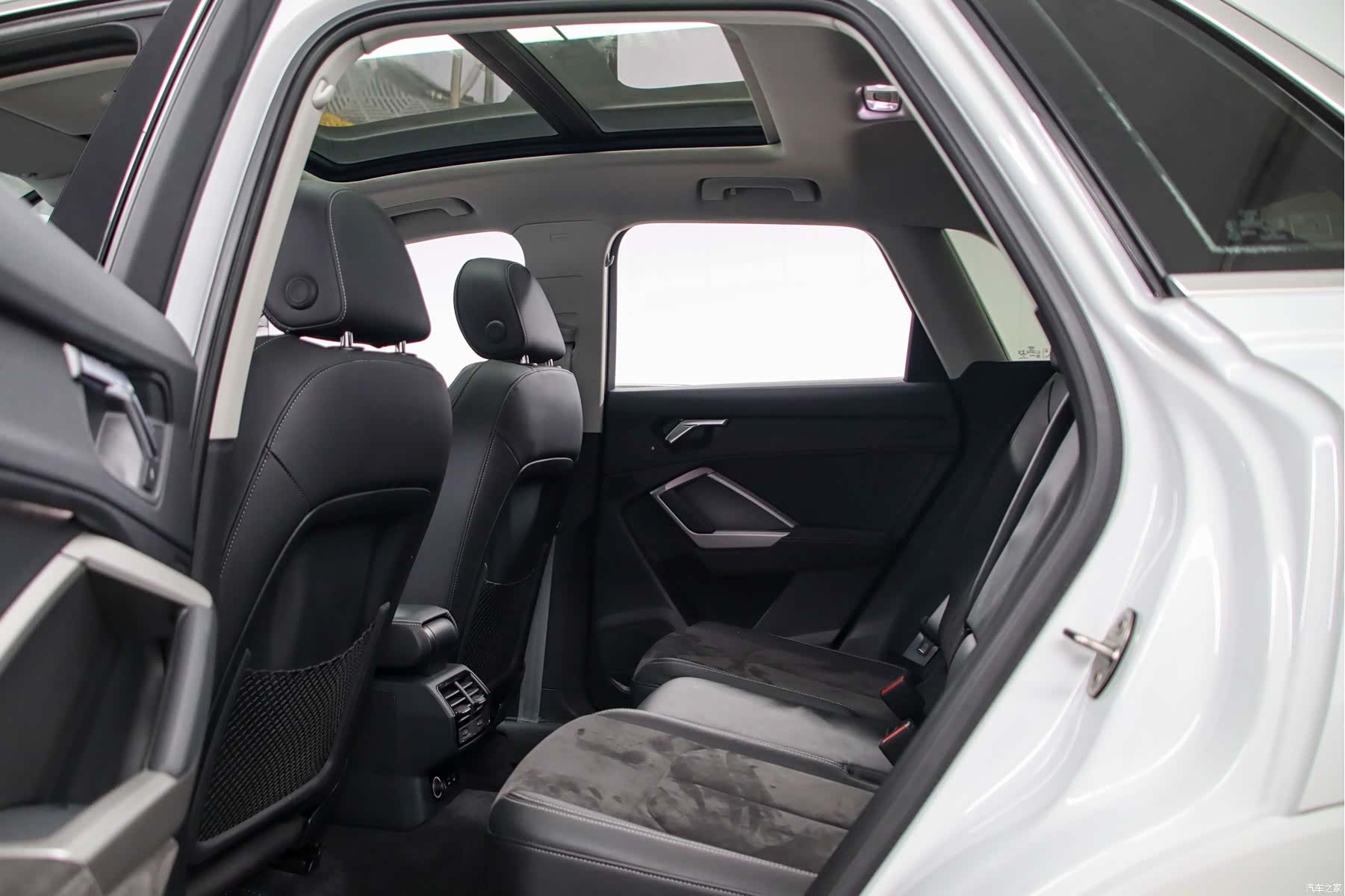 Audi Q3, 2022 16