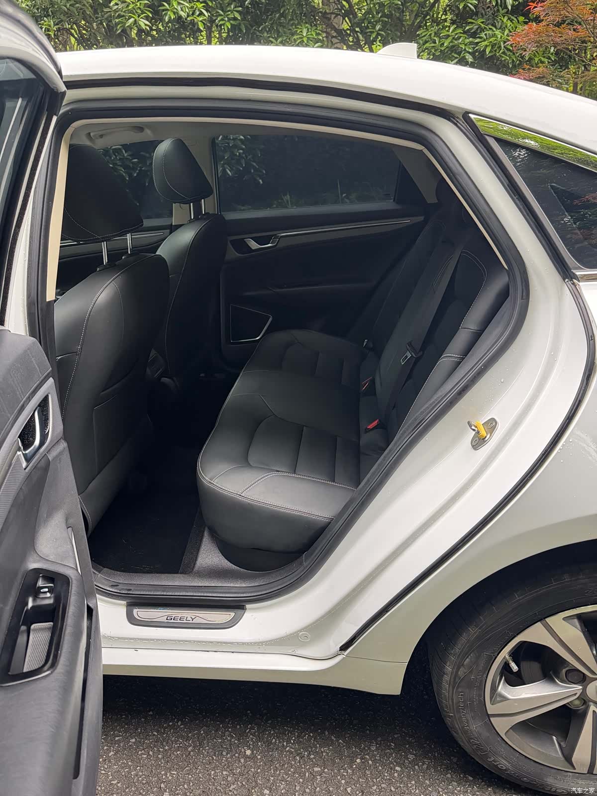 Geely Emgrand, 2018 12