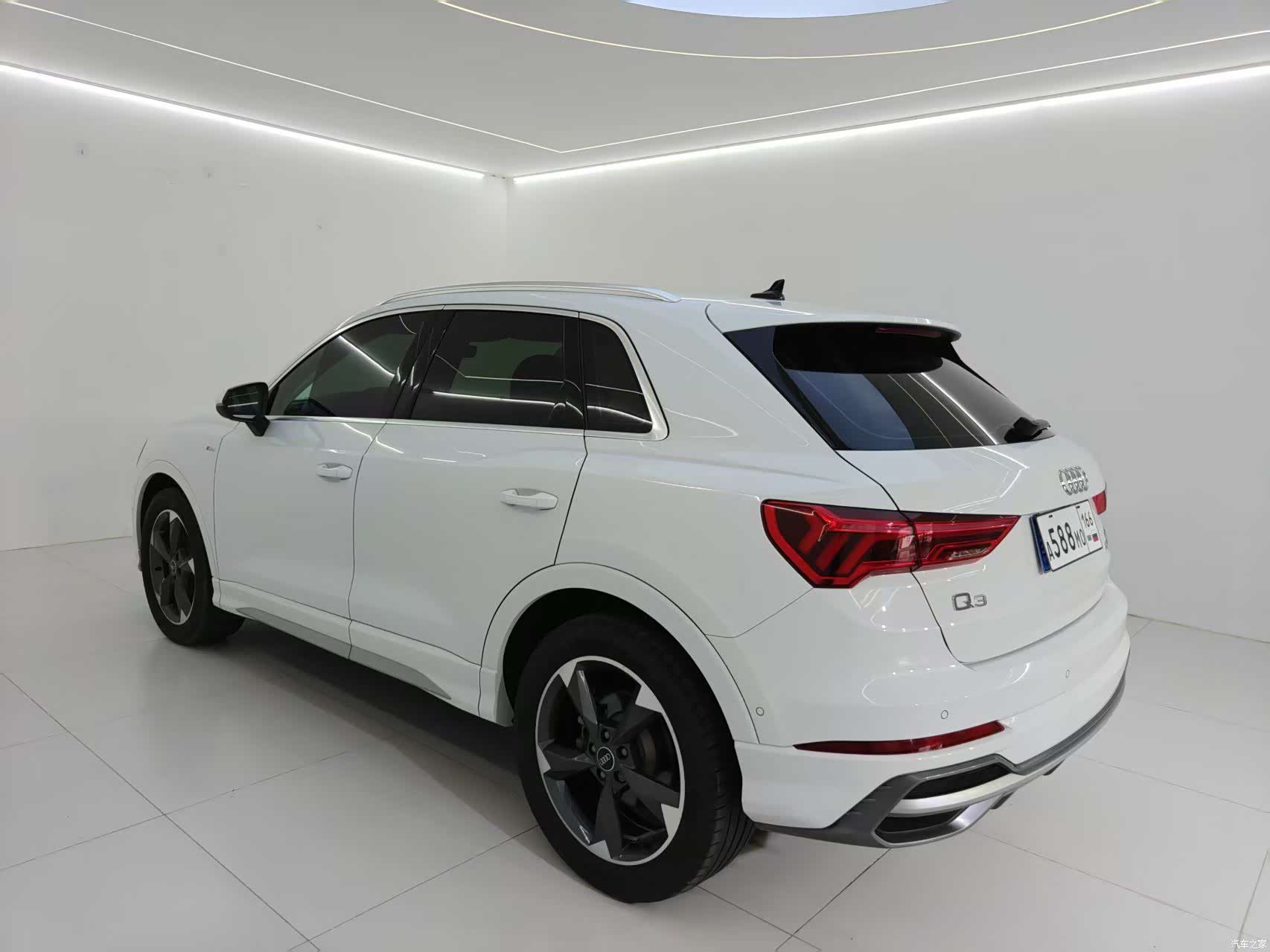 Audi Q3, 2022 6