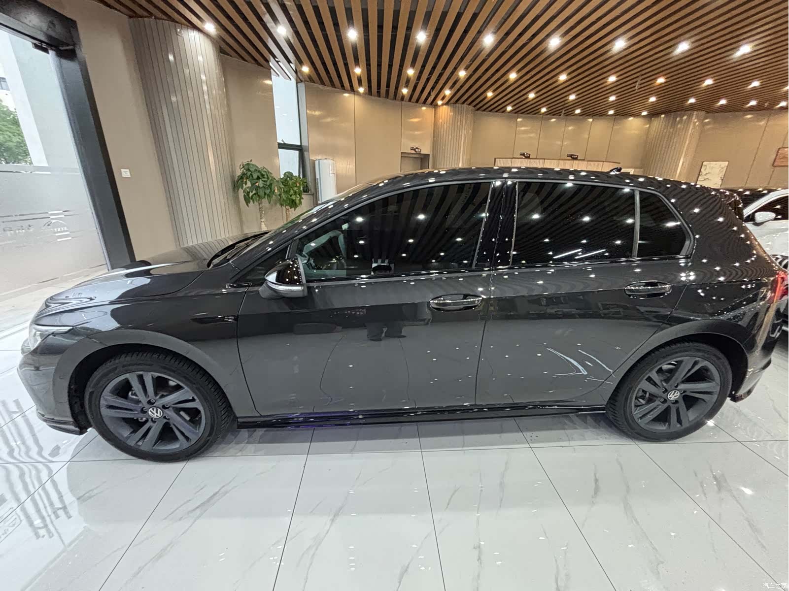 Volkswagen Golf, 2023 2