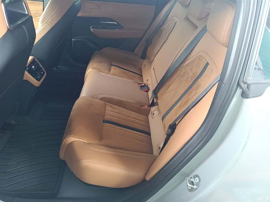 Mazda EZ-6, 2025 13