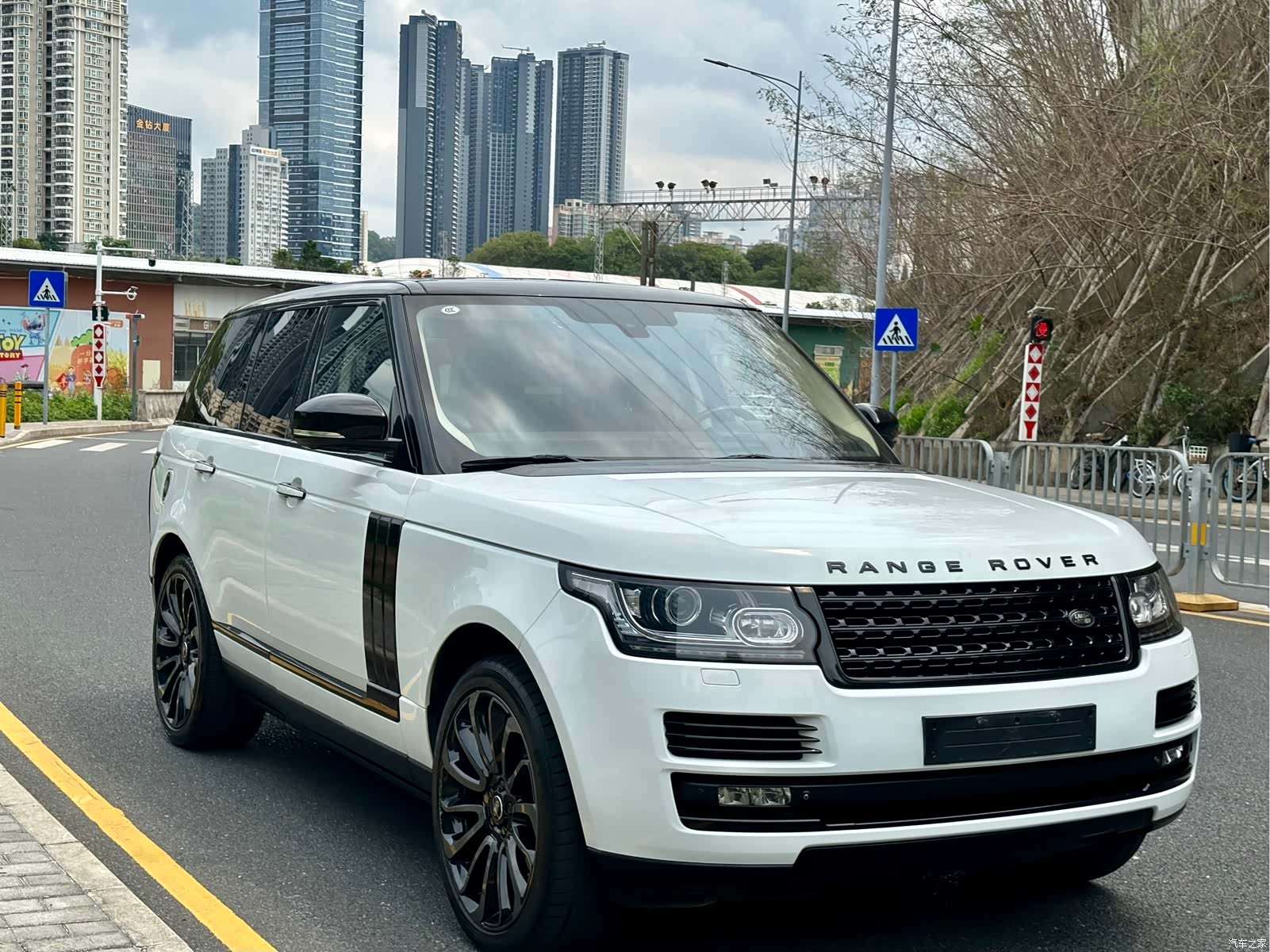Land Rover Range Rover, 2015 3