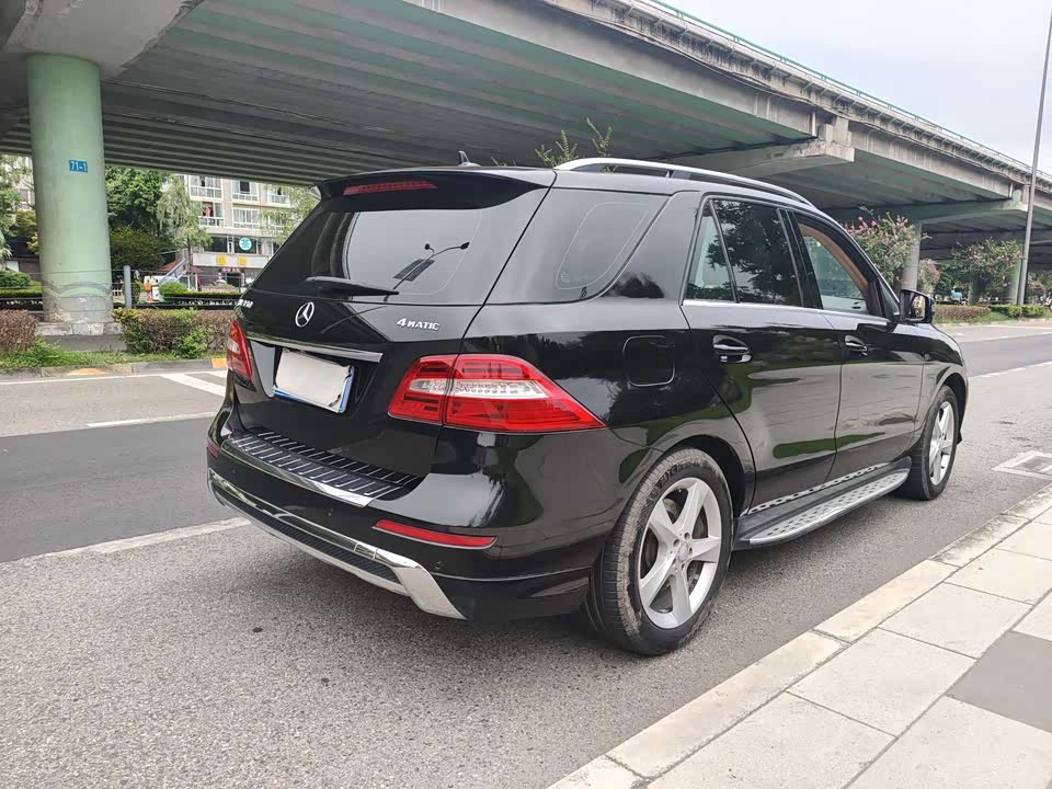 Mercedes-Benz M class