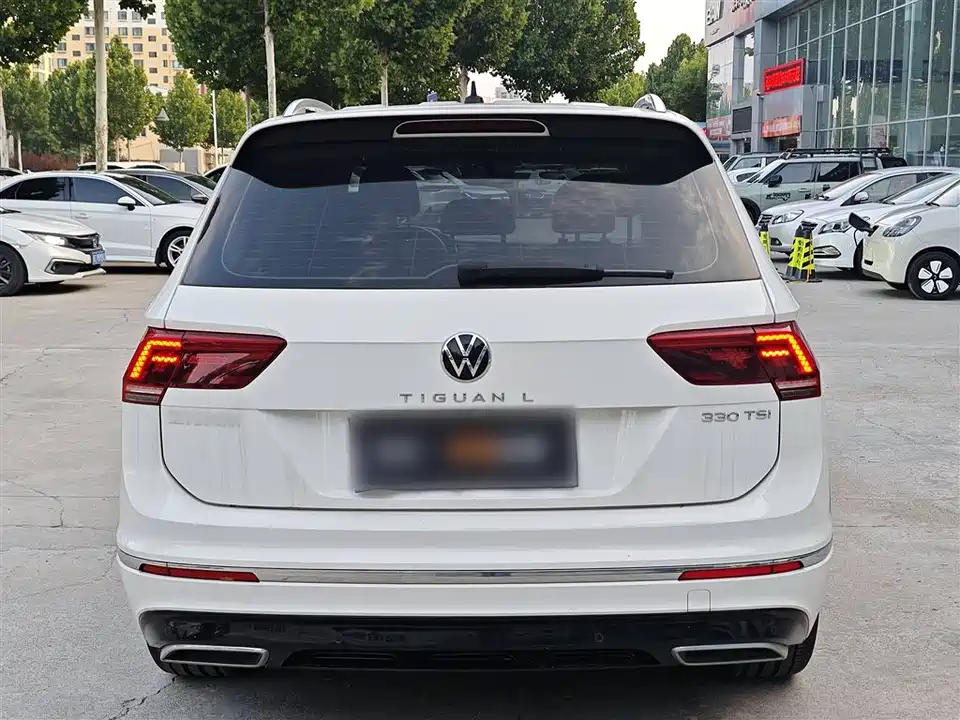 Volkswagen Tiguan L