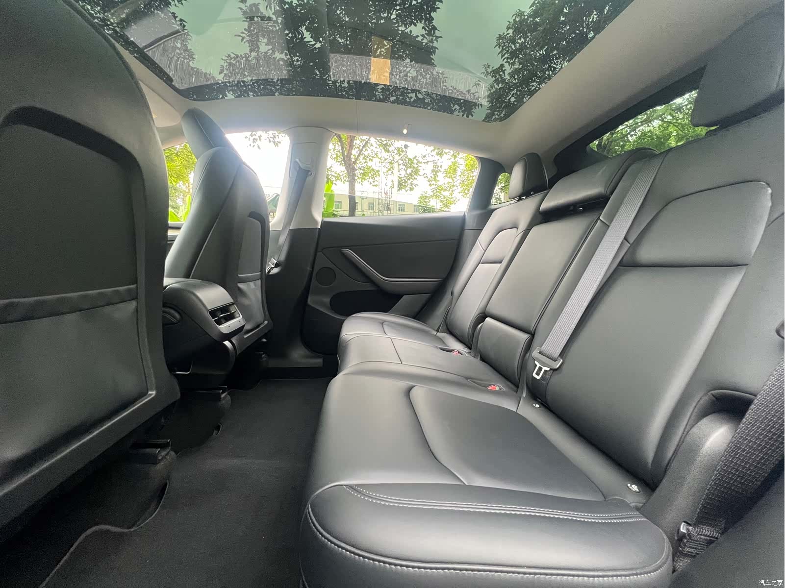 Tesla Model Y, 2023 6