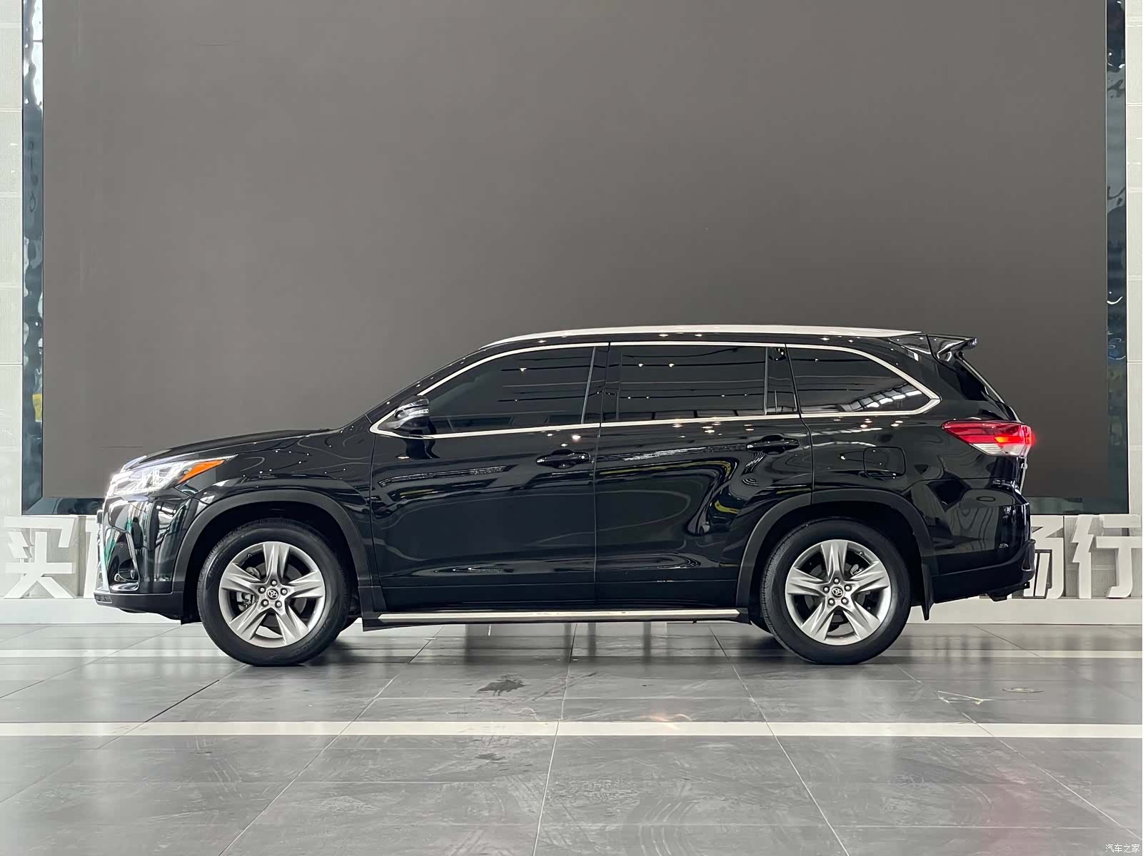Toyota Highlander, 2021 3