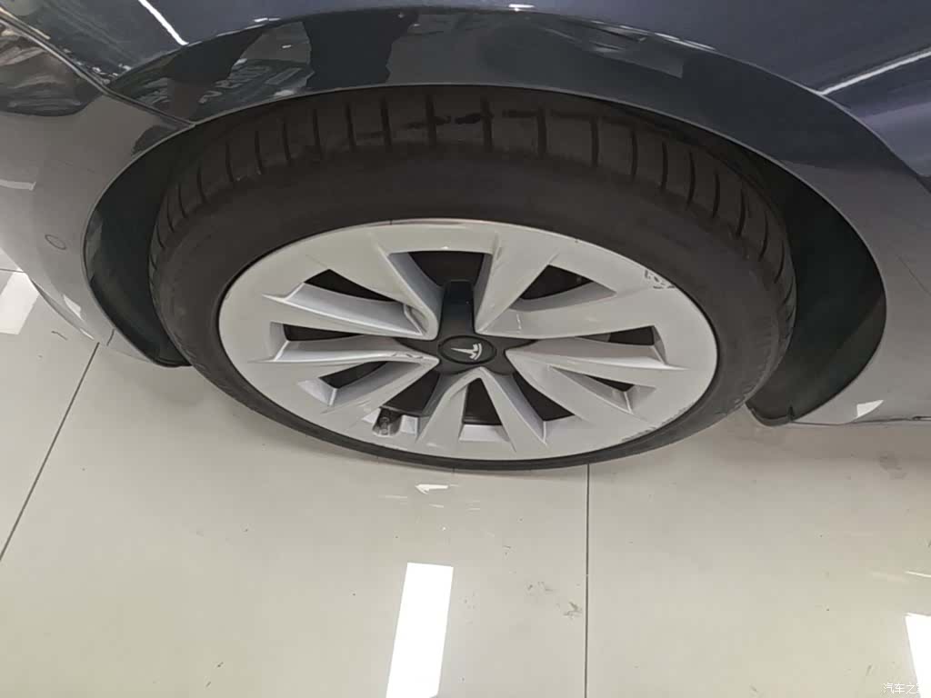 Tesla Model 3, 2021 23