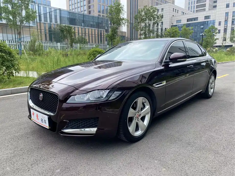 Jaguar XFL