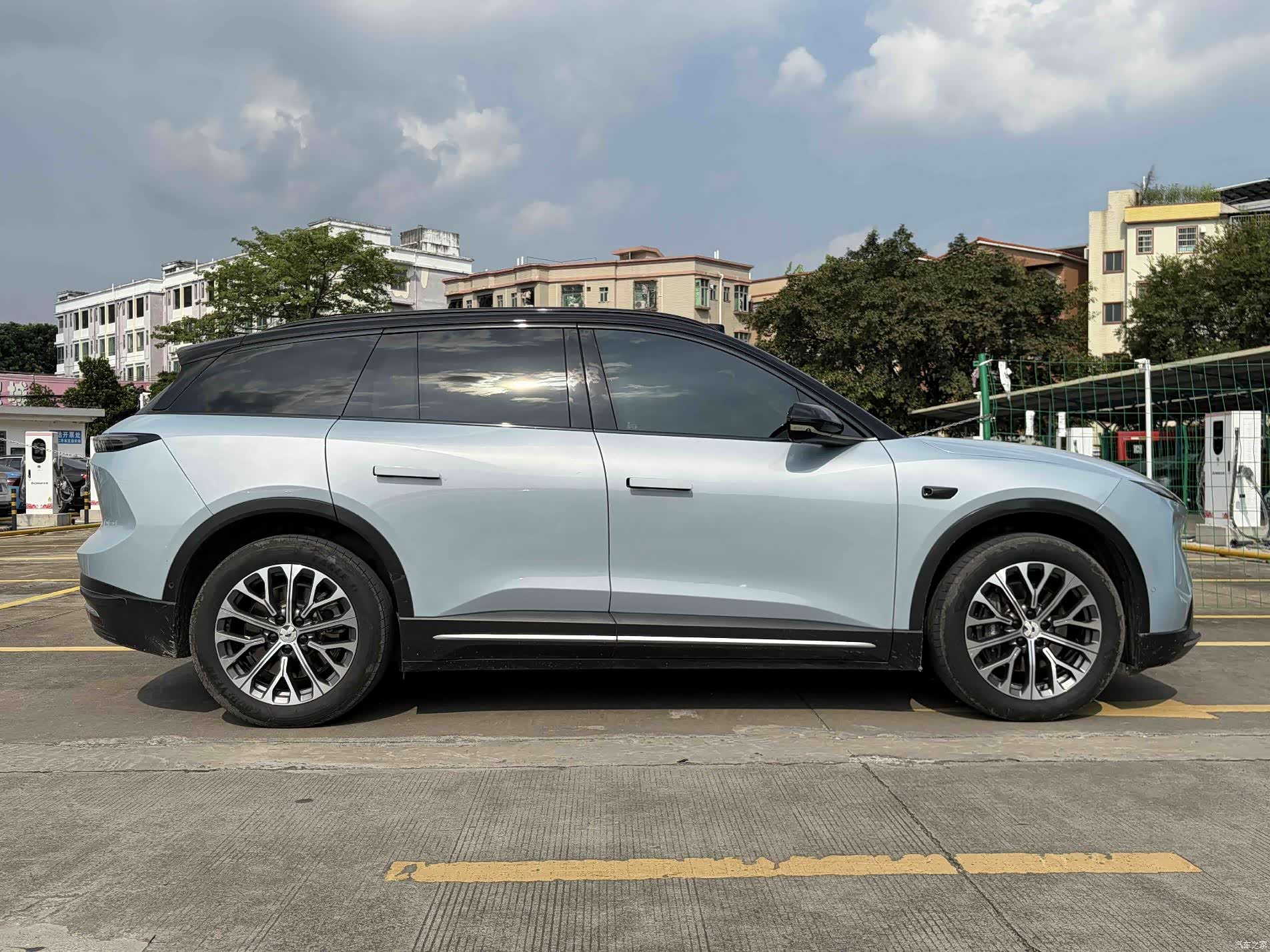 NIO ES6, 2024 7