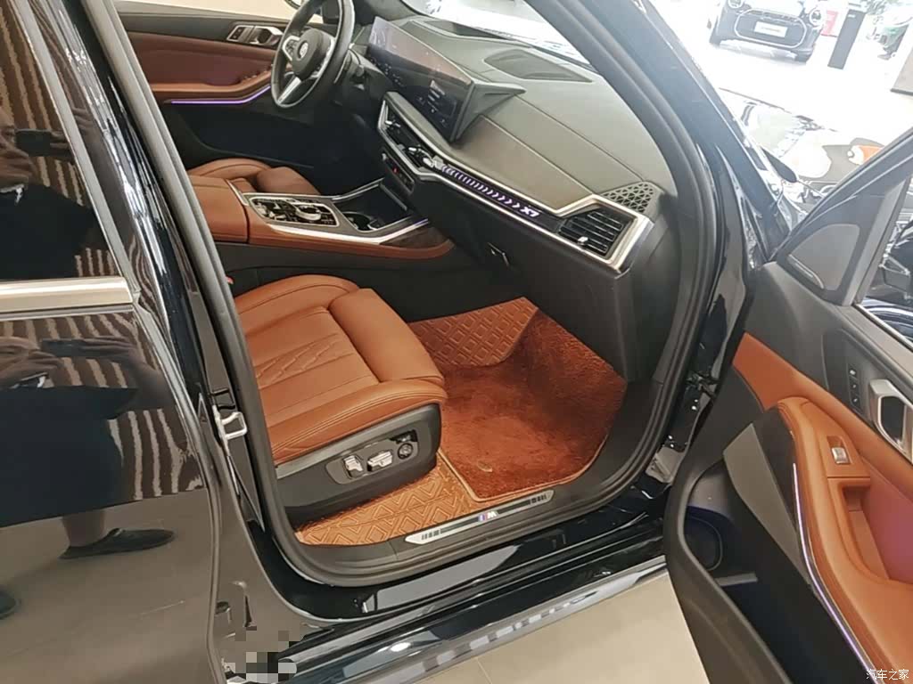 BMW X7, 2023 11