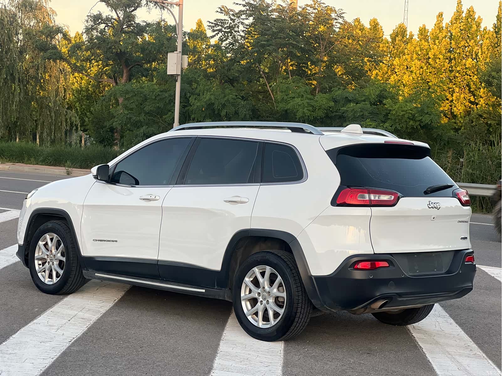 Jeep Cherokee, 2016 24