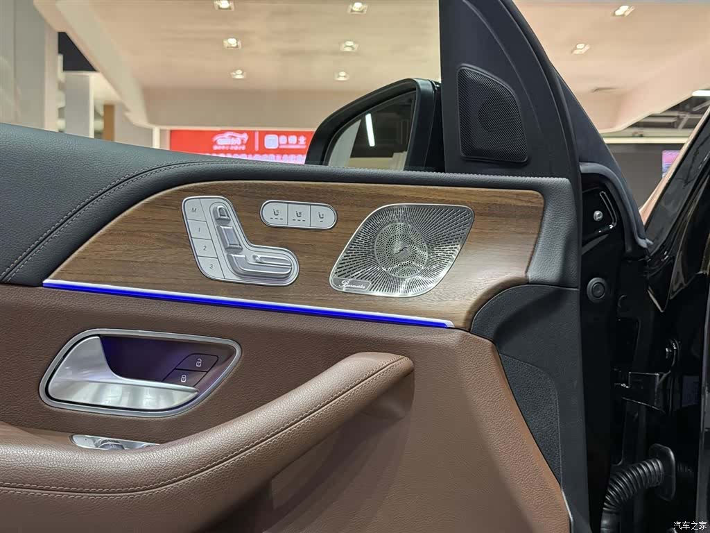 Mercedes-Benz GLS, 2024 17