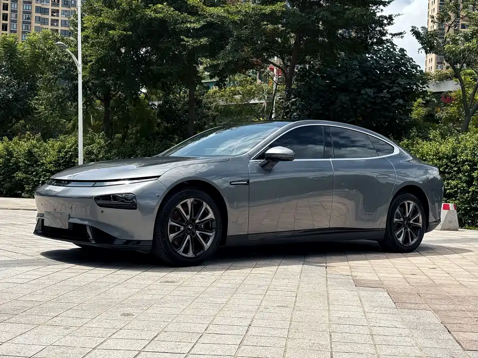XPENG P7