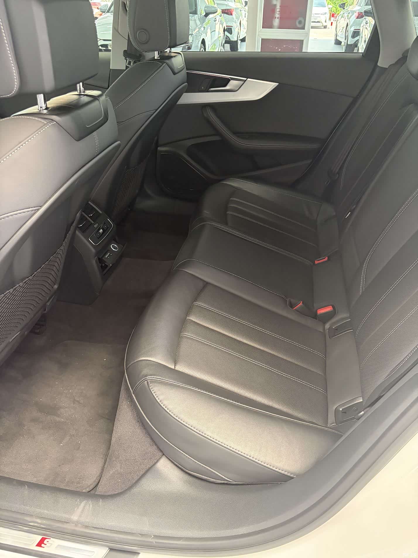 Audi A4L, 2022 7