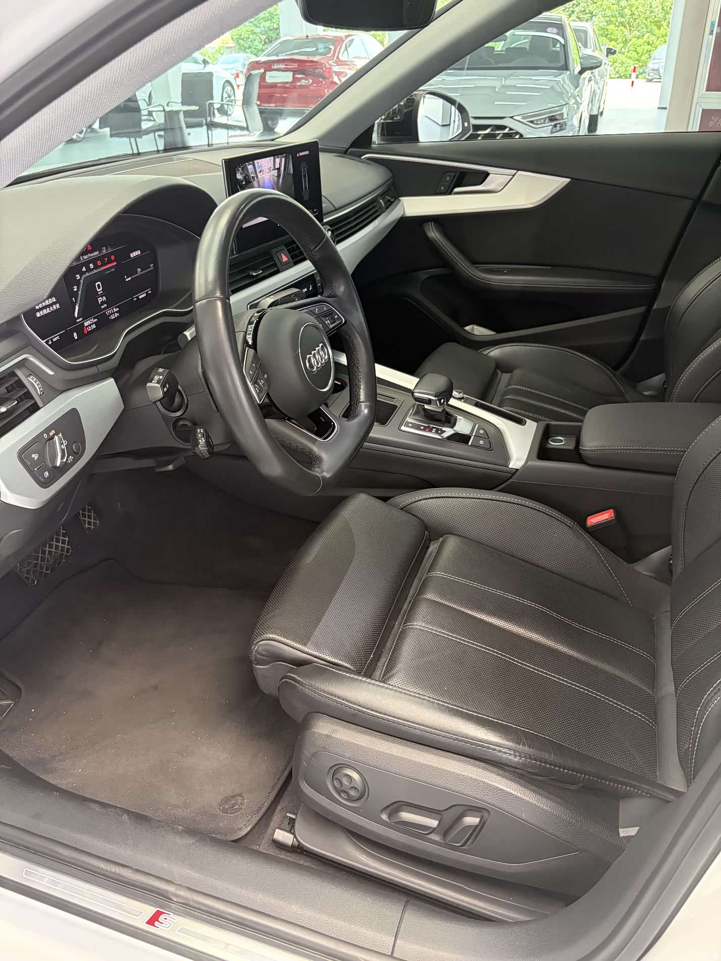 Audi A4L, 2022 8