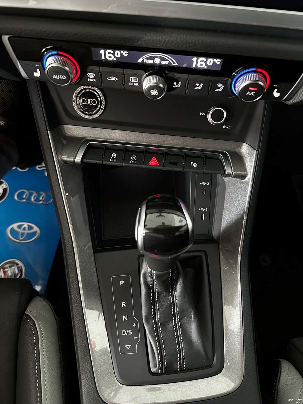 Audi Q3, 2022 13