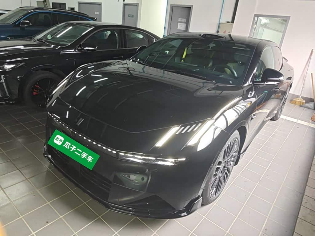 Lynk & Co 10