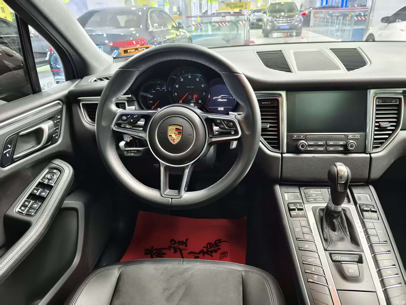 Porsche Macan, 2018 9