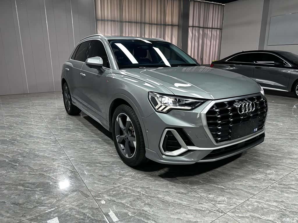 Audi Q3, 2023 3