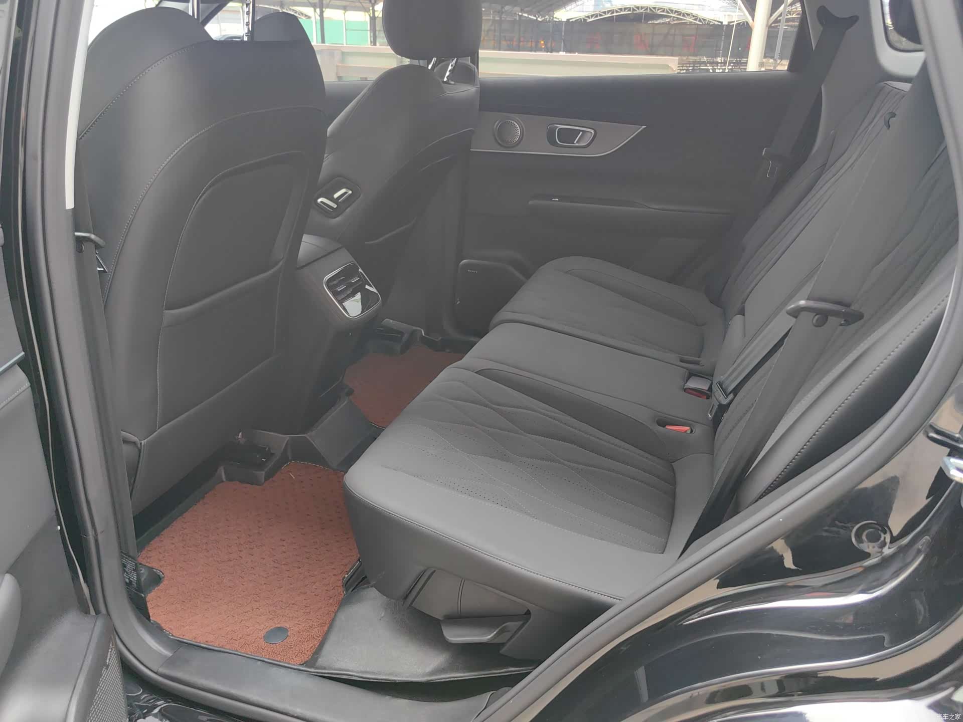 Chery Tiggo 8 Plus, 2024 11